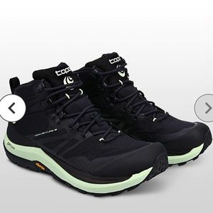 Topo Trailventure 2.0 Hiking Athletic Boots Like New